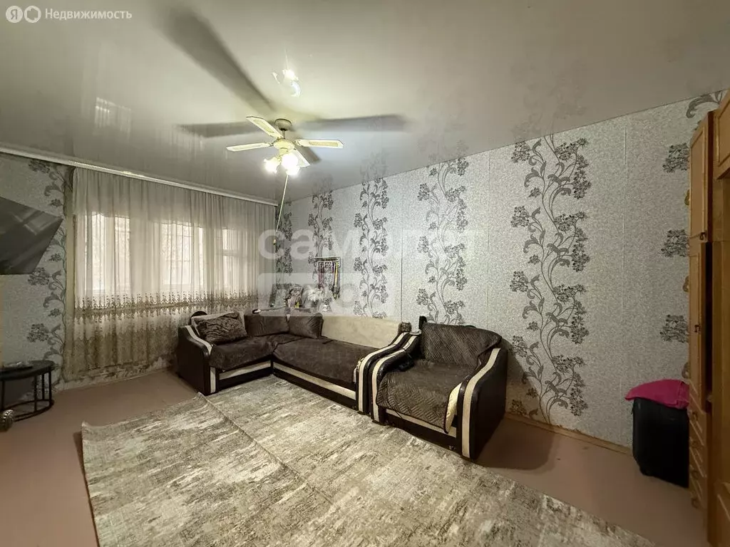 3-комнатная квартира: Астрахань, улица Бабаевского, 35к2 (69.5 м) - Фото 2