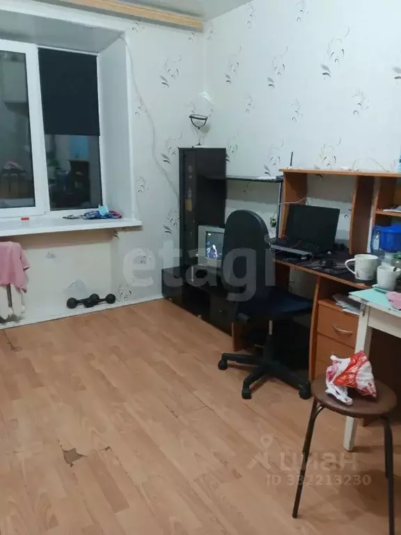 Комната Коми, Сыктывкар ул. Морозова, 43 (13.2 м) - Фото 1