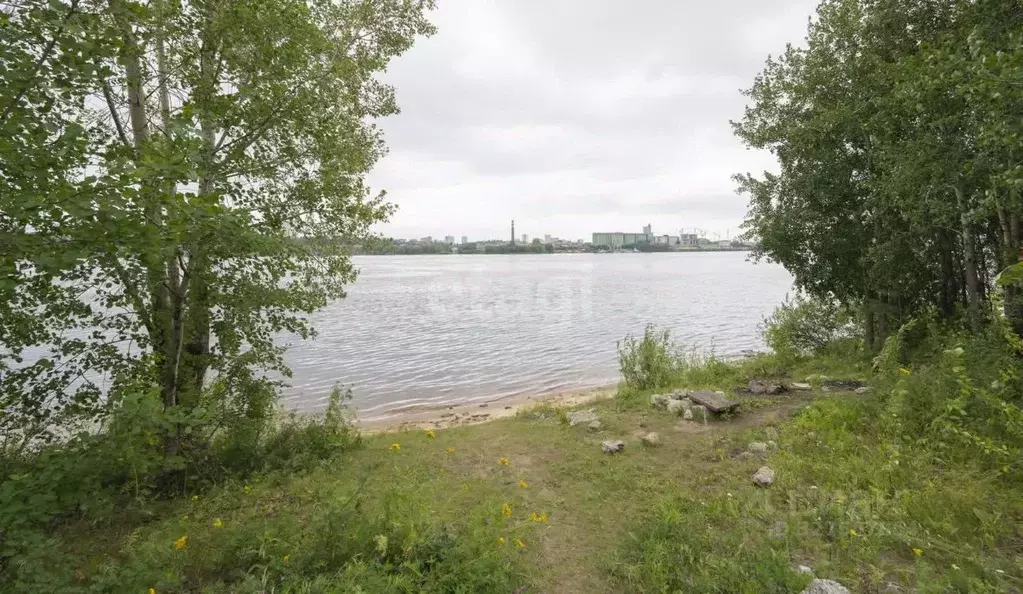 Участок в Пермский край, Пермь ул. 3-я Набережная, 22 (11.0 сот.) - Фото 1