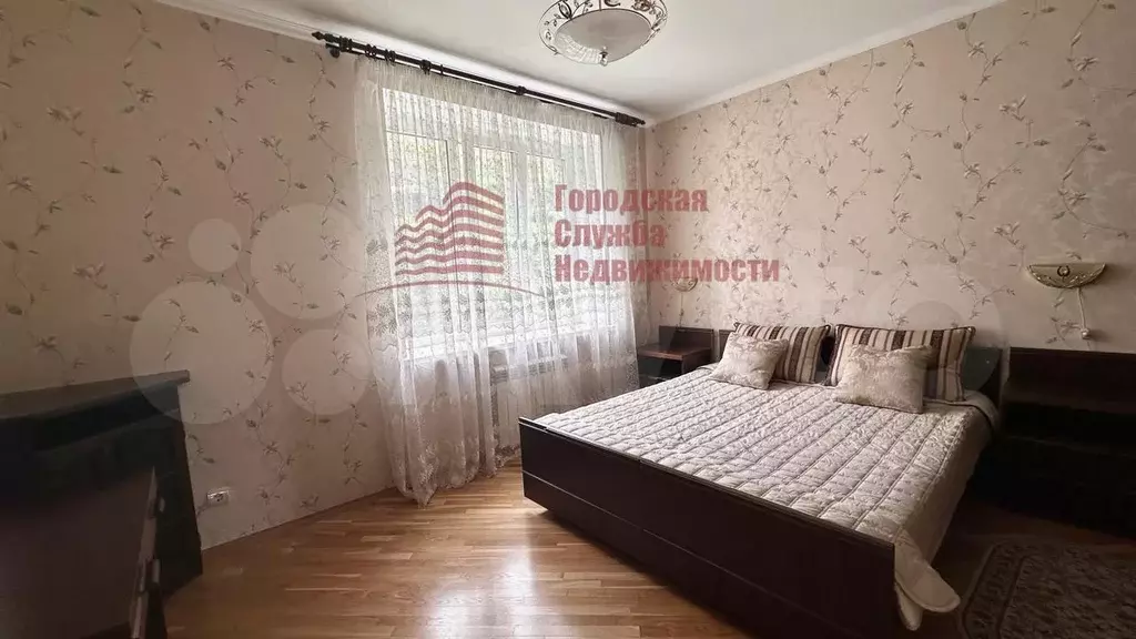 4-к. квартира, 98 м, 2/4 эт. - Фото 1