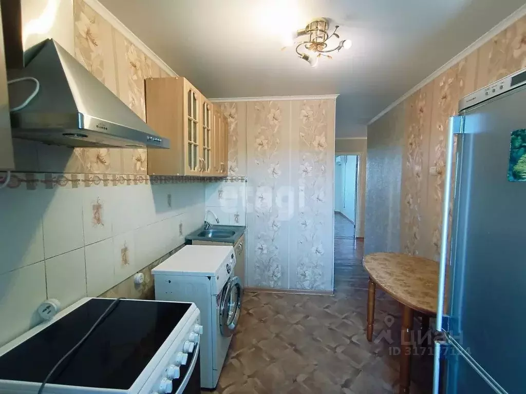 3-к кв. Амурская область, Белогорск ул. Кирова, 247/2 (61.6 м) - Фото 0