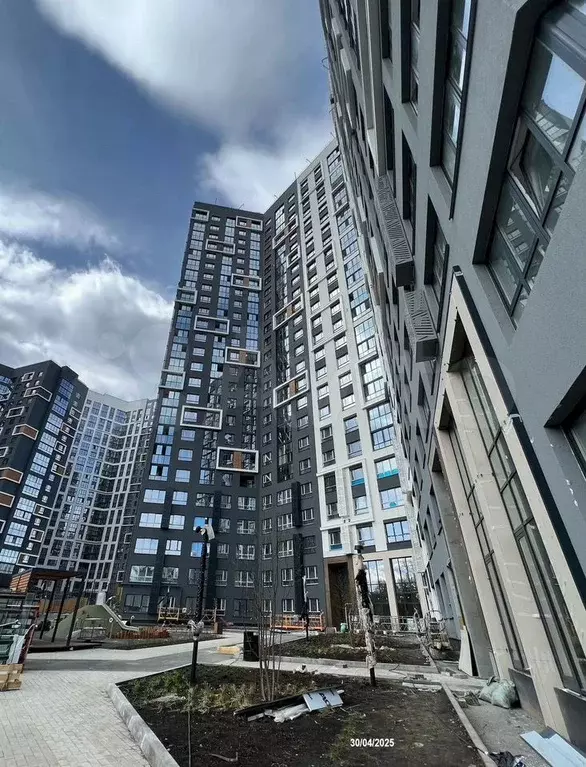 2-к. квартира, 71,3 м, 4/25 эт. - Фото 1