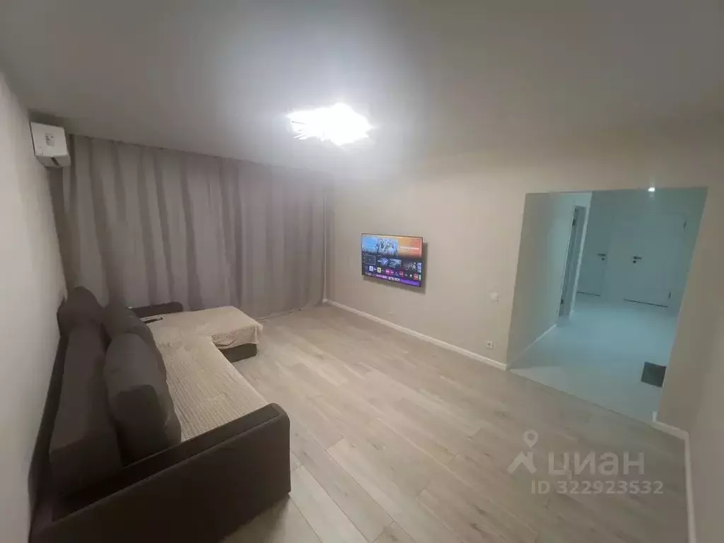 2-к кв. Калмыкия, Элиста ул. Номто Очирова, 8 (68.0 м) - Фото 1