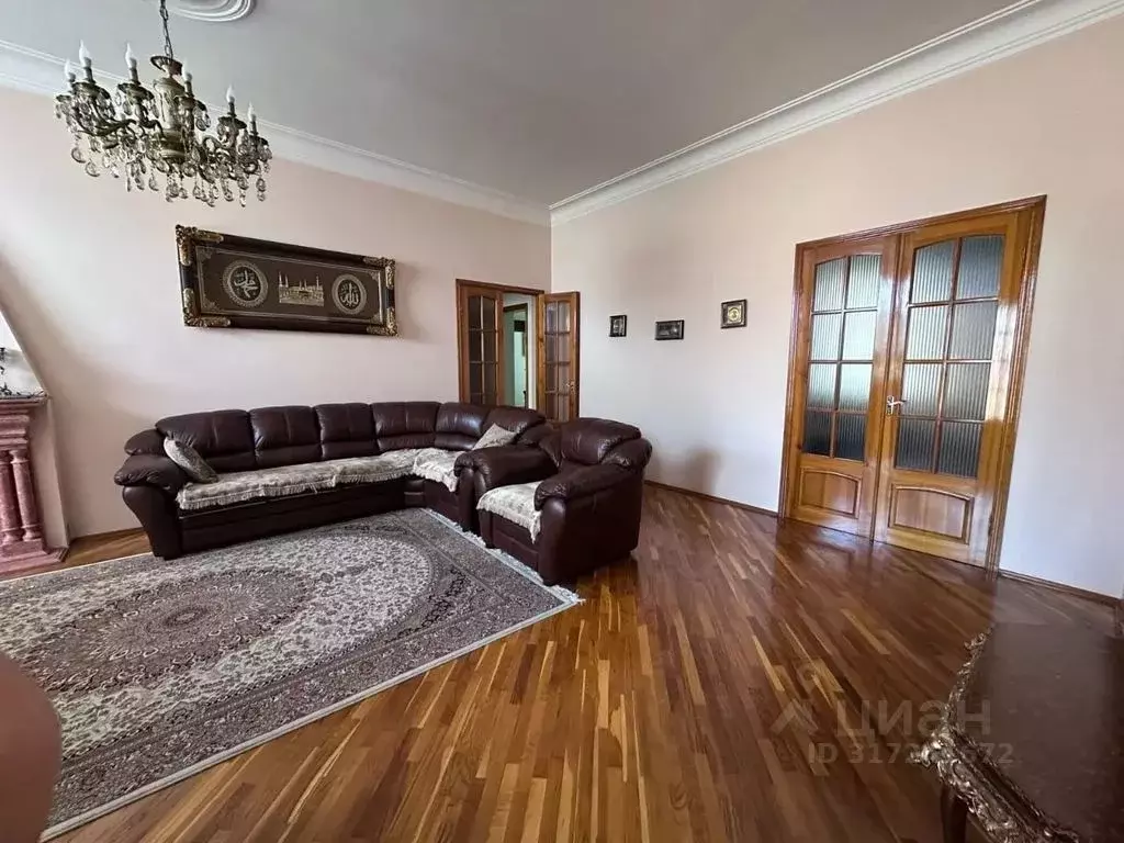 Дом в Дагестан, Избербаш Комсомольская ул., 3А (140 м) - Фото 0