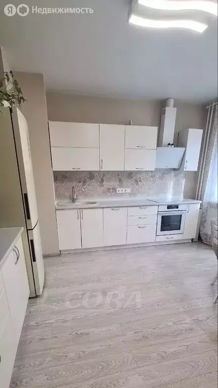 2-комнатная квартира: Тюмень, улица Тимофея Чаркова, 79к3 (62.4 м) - Фото 1