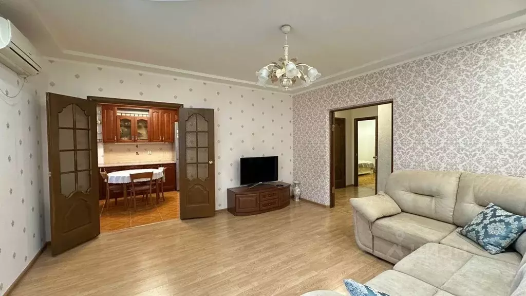 3-к кв. Татарстан, Казань ул. Толбухина, 9 (90.0 м) - Фото 1