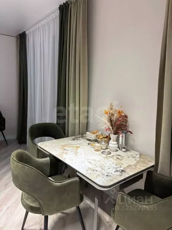 2-к кв. Ханты-Мансийский АО, Сургут Игоря Киртбая ул., 30 (82.9 м) - Фото 1