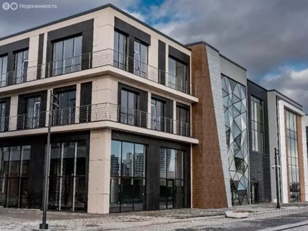 Торговая площадь (710 м) - Фото 1