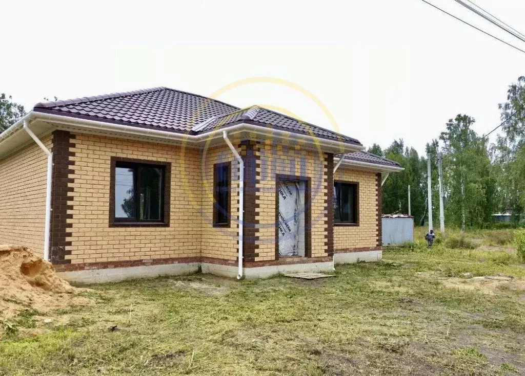 Дом в Челябинская область, Копейск ул. Андрея Миронова (100 м) - Фото 1