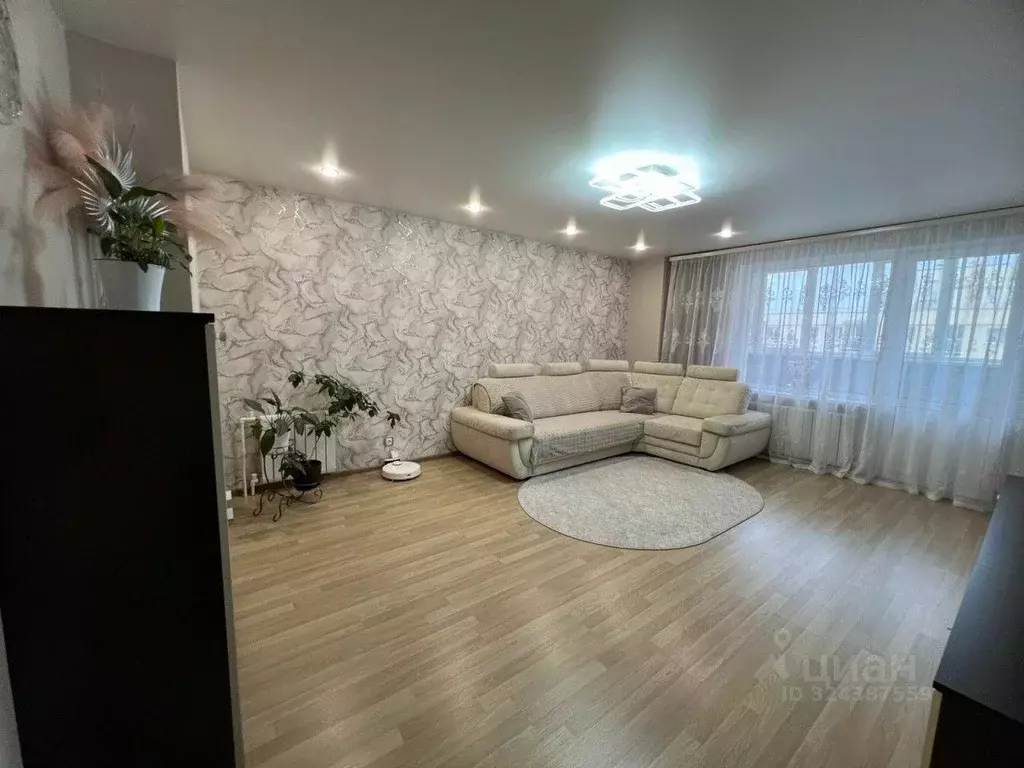 3-к кв. Свердловская область, Екатеринбург ул. Рощинская, 46 (84.7 м) - Фото 2