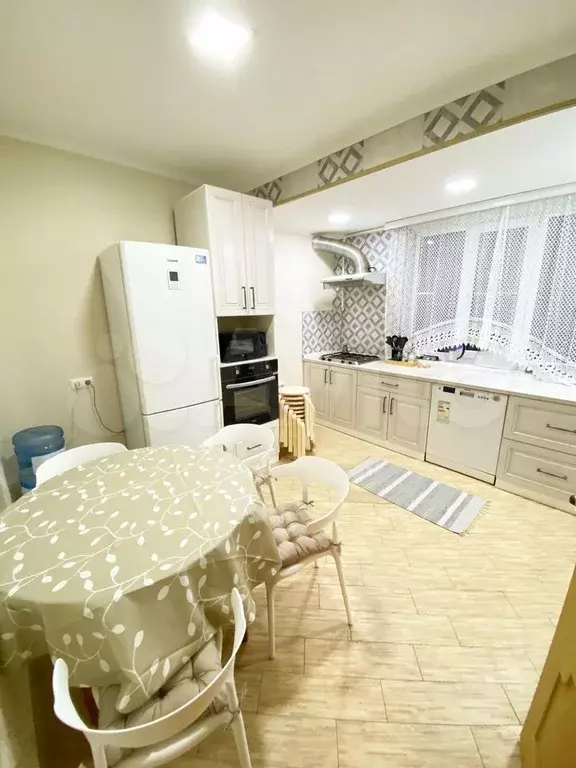 Дом 250 м на участке 6 сот. - Фото 1