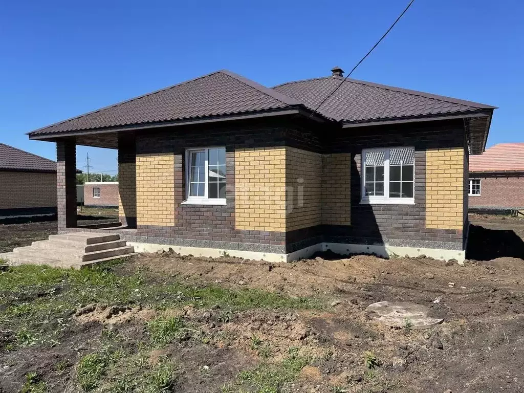 Дом в Башкортостан, Уфимский район, Дмитриевский сельсовет, д. ... - Фото 1