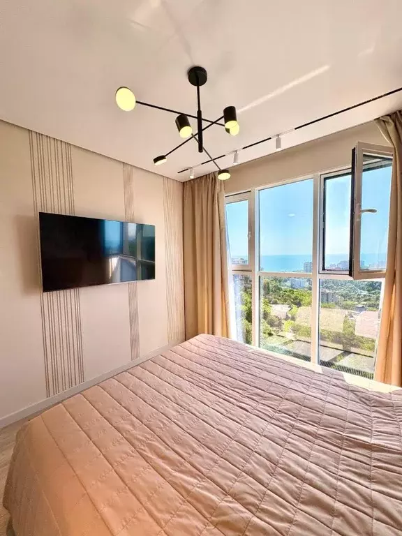 1-к кв. Краснодарский край, Сочи Бытха мкр, ул. Ясногорская, 16/6к5 ... - Фото 1