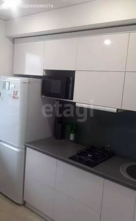 1-комнатная квартира: Набережные Челны, посёлок ЗЯБ, улица Комарова, ... - Фото 2