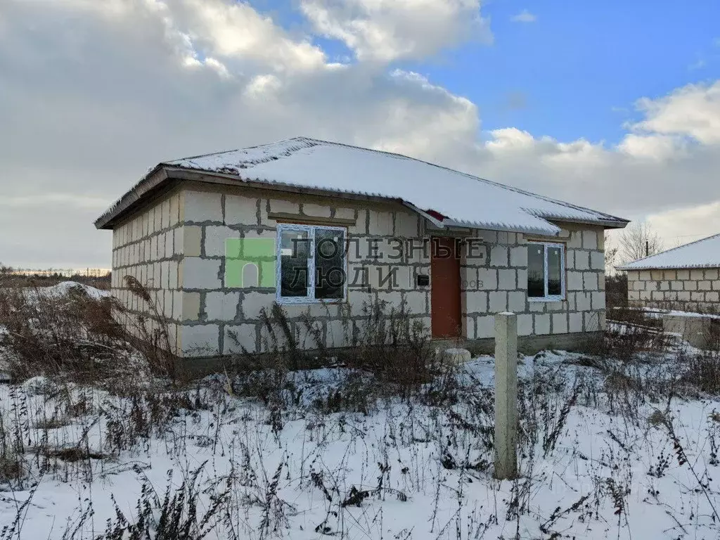 Дом в Орловская область, Орловский район, д. Образцово туп. ... - Фото 1