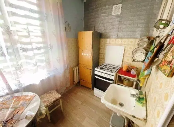 2-к кв. Челябинская область, Челябинск ул. Коммунаров, 10 (42.9 м) - Фото 2