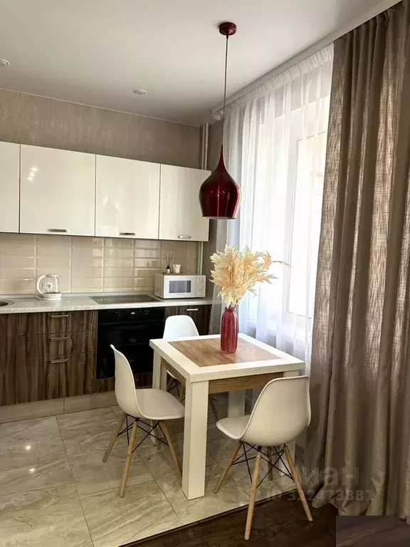 1-к кв. Иркутская область, Иркутск Дальневосточная ул., 152 (40.2 м) - Фото 1