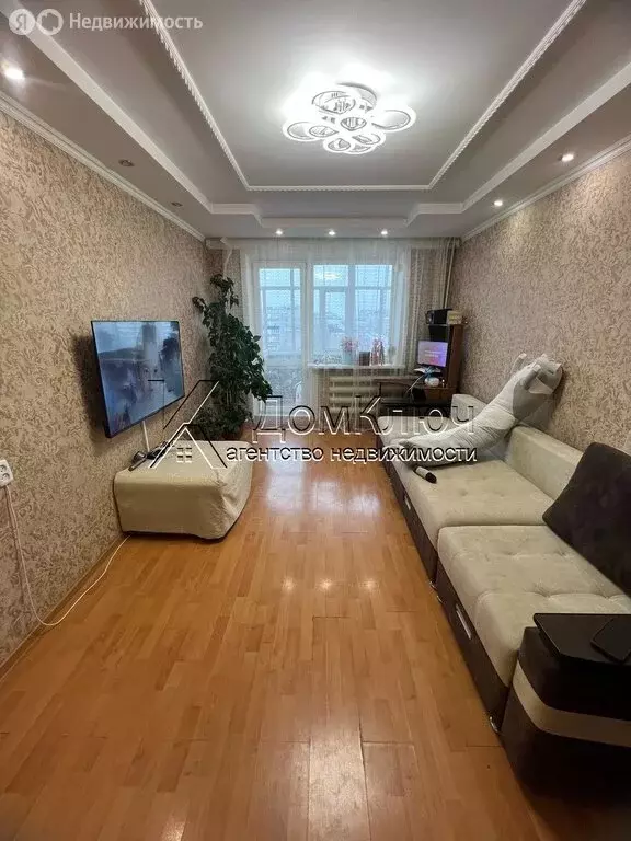 3-комнатная квартира: Кумертау, Бабаевская улица, 8 (72.9 м) - Фото 1