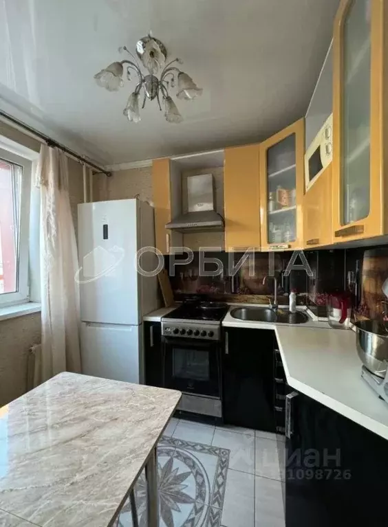 1-к кв. Тюменская область, Тюмень ул. Станислава Карнацевича, 7 (29.2 ... - Фото 1