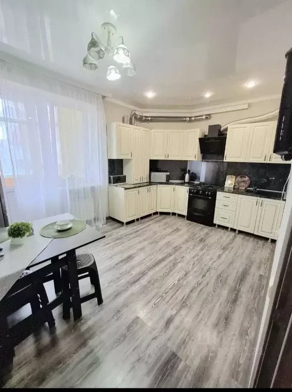 1-к кв. Карачаево-Черкесия, Черкесск ул. Космонавтов, 100А/1 (50.0 м) - Фото 0