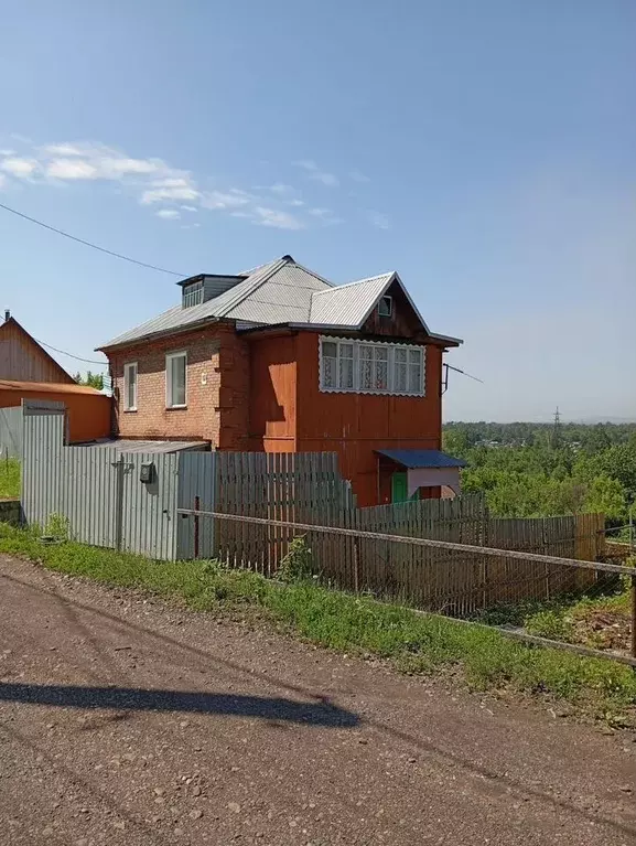 Дом в Кемеровская область, Калтан ул. Калинина, 116А (81 м) - Фото 0