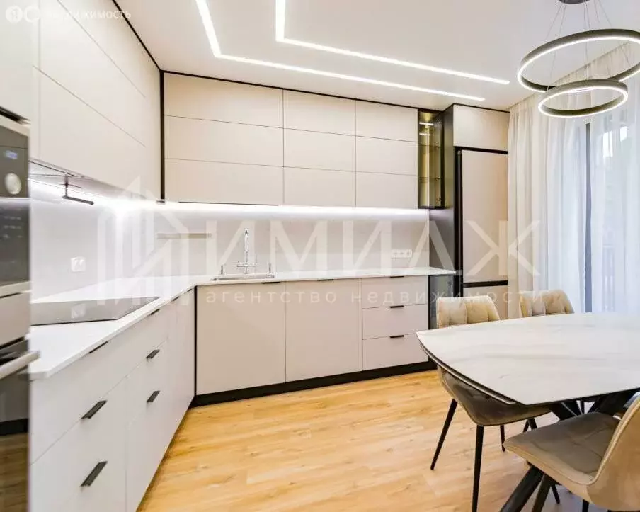 4-комнатная квартира: Сочи, улица Ленина, 298Бк4 (105 м) - Фото 1