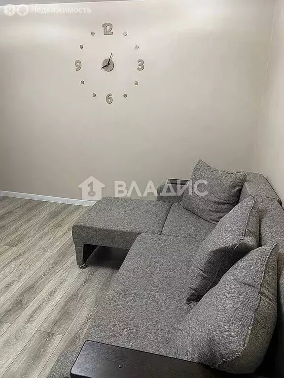 3-комнатная квартира: Улан-Удэ, улица Сенчихина, 2 (65 м) - Фото 1