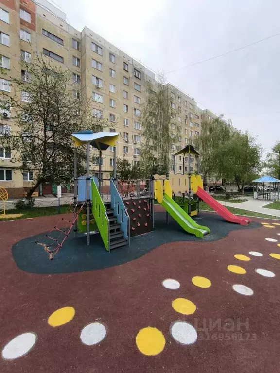 3-к кв. Орловская область, Орел ул. Матросова, 48 (69.0 м) - Фото 1