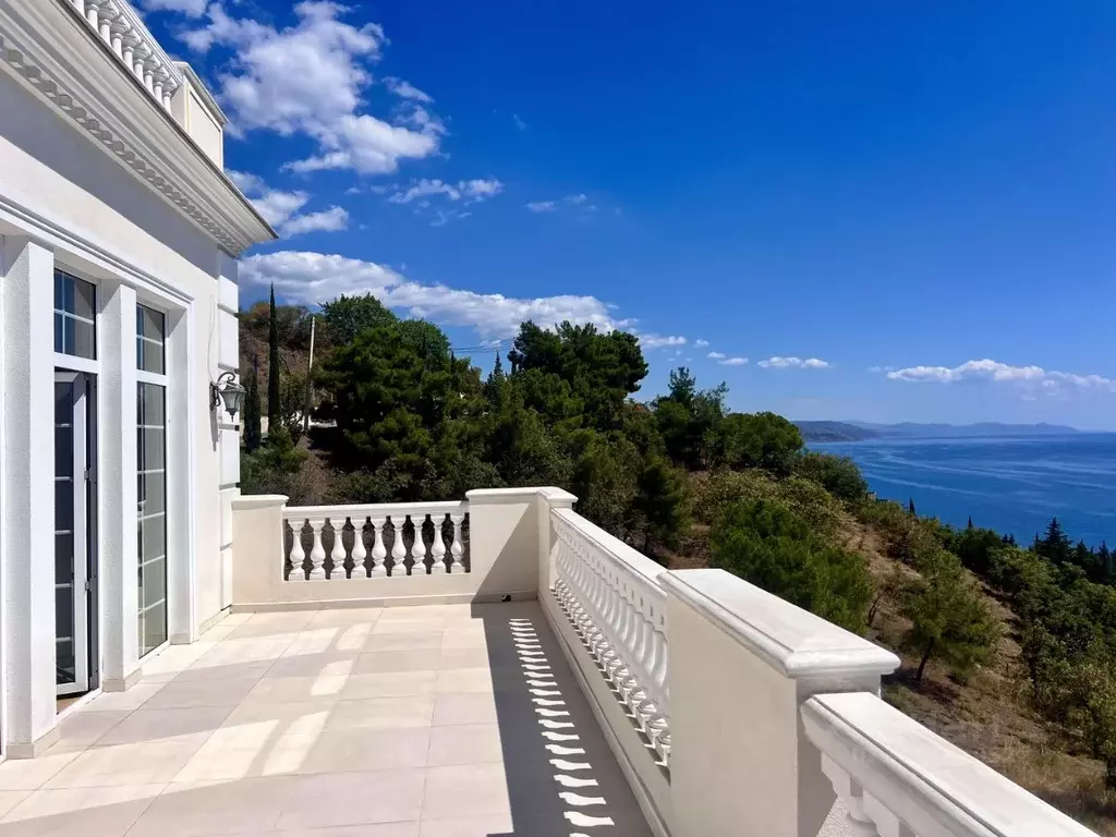 Дом в Крым, Алушта муниципальный округ, пос. Семидворье  (370 м) - Фото 1