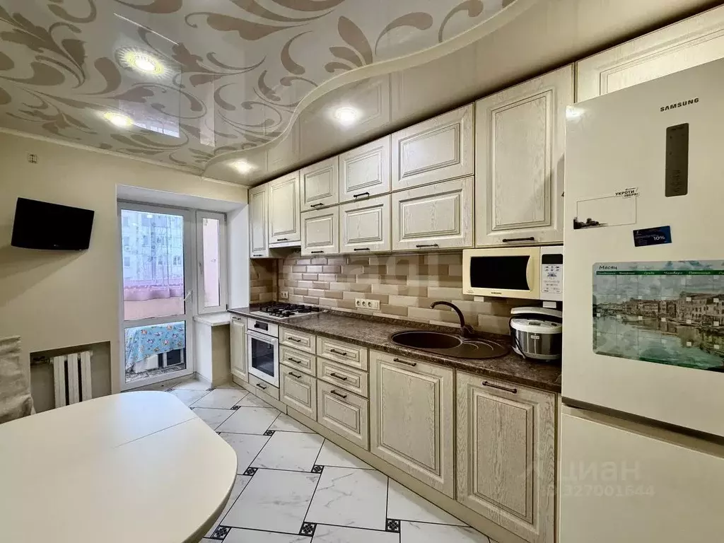 3-к кв. Оренбургская область, Оренбург ул. Диагностики, 17 (88.0 м) - Фото 2