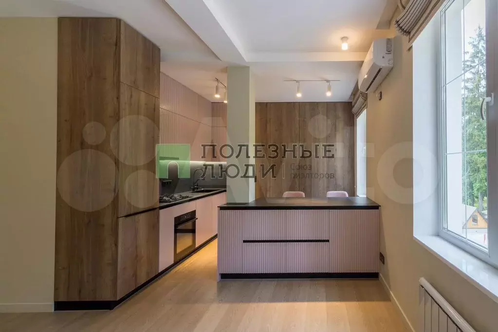 3-к. квартира, 70,6 м, 3/3 эт. - Фото 1