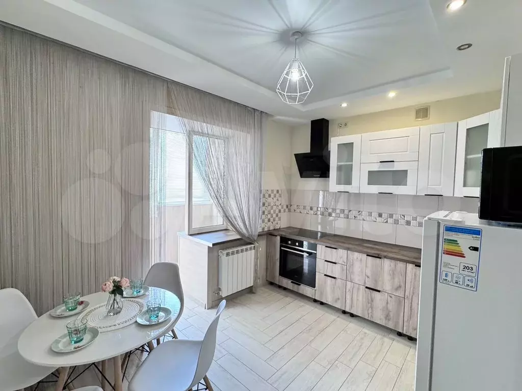 1-к. квартира, 40 м, 1/9 эт. - Фото 0