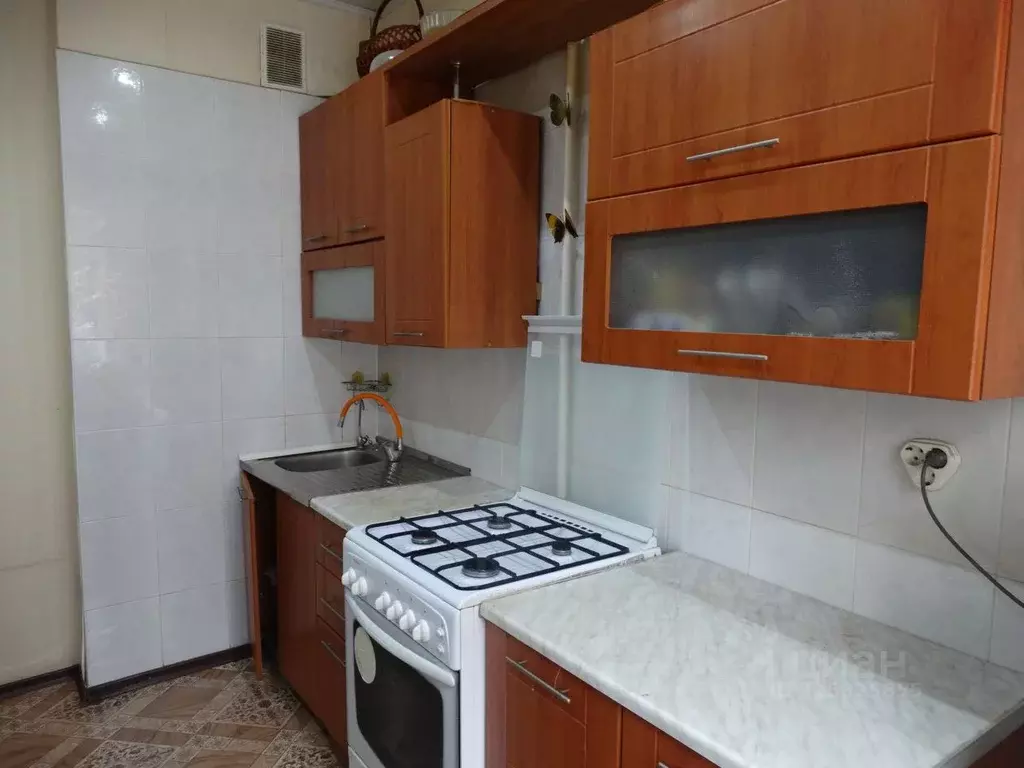 3-к кв. Астраханская область, Астрахань Жилая ул., 12 (68.4 м) - Фото 2