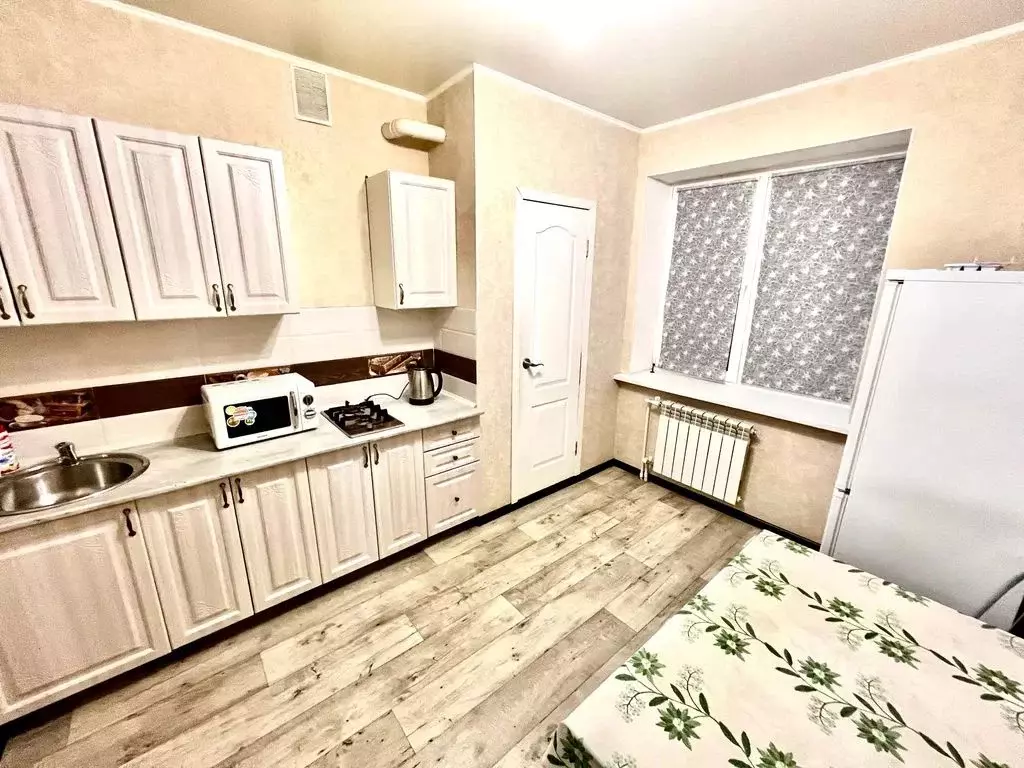 1-к кв. Астраханская область, Астрахань ул. Космонавтов, 18к4 (45.0 м) - Фото 2