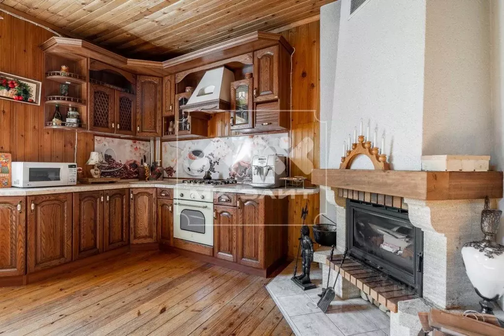 Дом в Ленинградская область, Выборгский район, Первомайское с/пос, ... - Фото 1