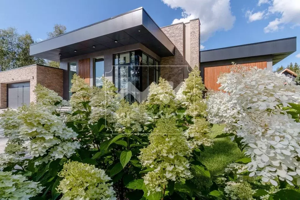 Дом в Ленинградская область, Выборгский район, Первомайское с/пос, ... - Фото 1