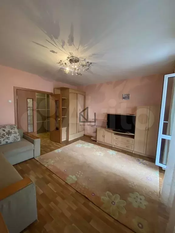 2-к. квартира, 60 м, 2/10 эт. - Фото 0