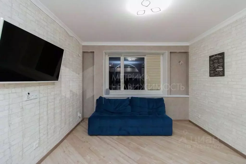 2-к кв. Тюменская область, Тюмень ул. Федюнинского, 58к1 (58.8 м) - Фото 1