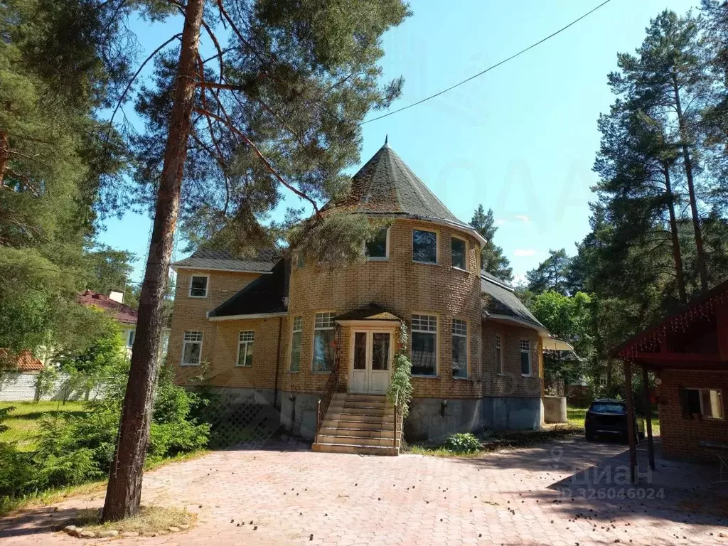 Дом в Ленинградская область, Всеволожск Алексеевский просп., 96 (400 ... - Фото 2