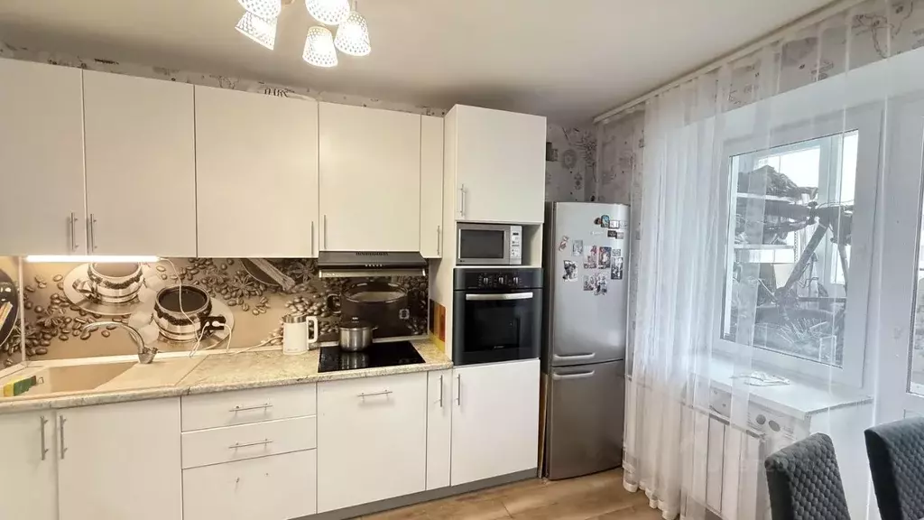 2-к кв. Башкортостан, Уфа Интернациональная ул., 19 (53.8 м) - Фото 1
