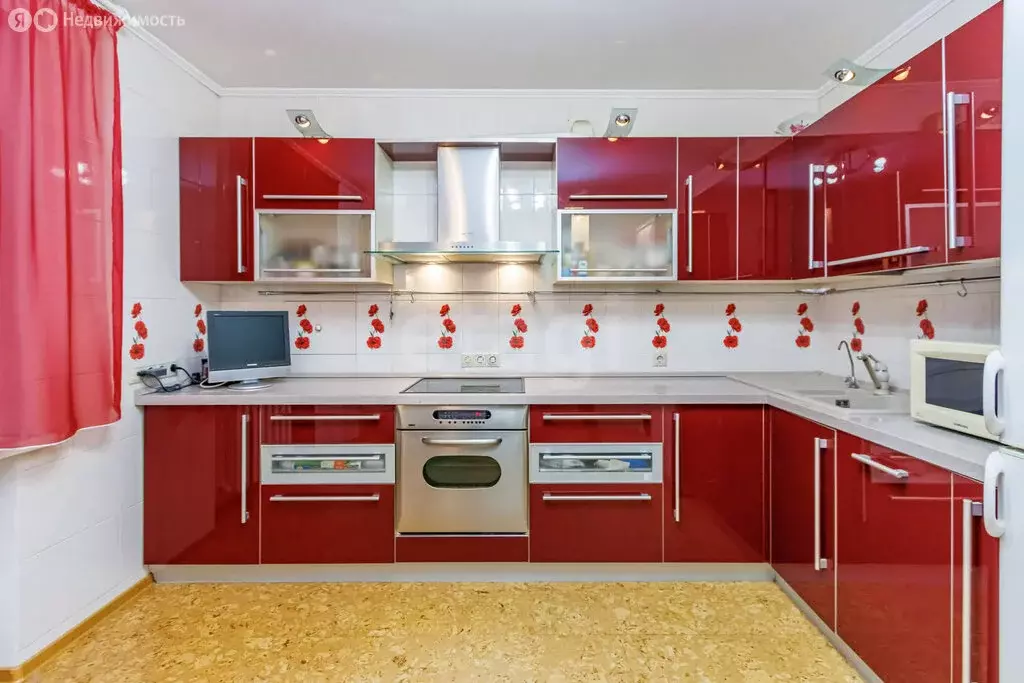 3-комнатная квартира: Тюмень, улица Мельникайте, 138 (98.3 м) - Фото 1