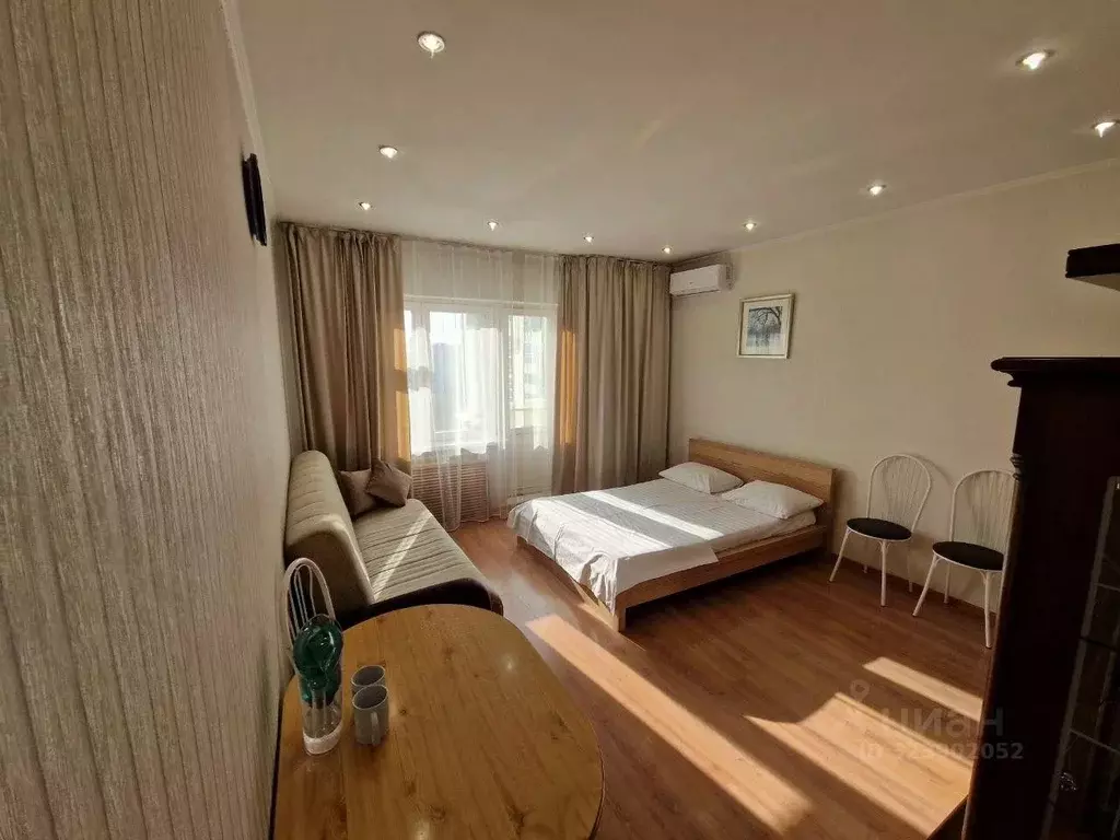 1-к кв. Кемеровская область, Новокузнецк ул. Кирова, 111 (35.0 м) - Фото 1