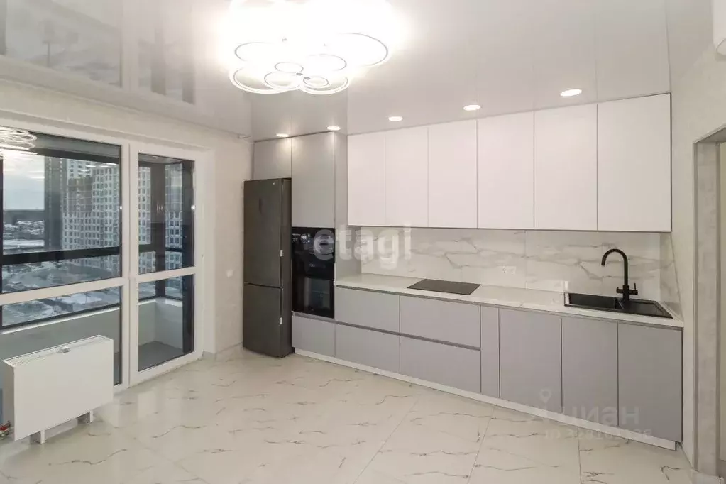 2-к кв. Тюменская область, Тюмень Полевая ул., 117к2 (60.4 м) - Фото 1