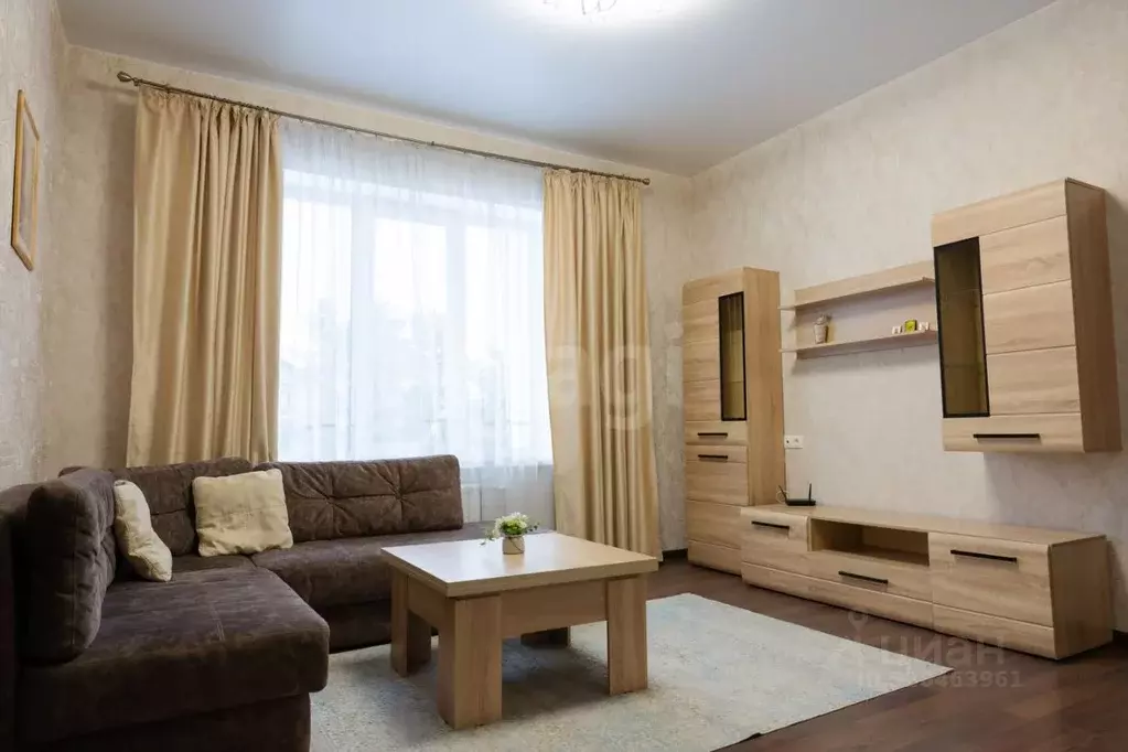 Дом в Новосибирская область, Новосибирск ул. Кутузова, 16 (200 м) - Фото 1