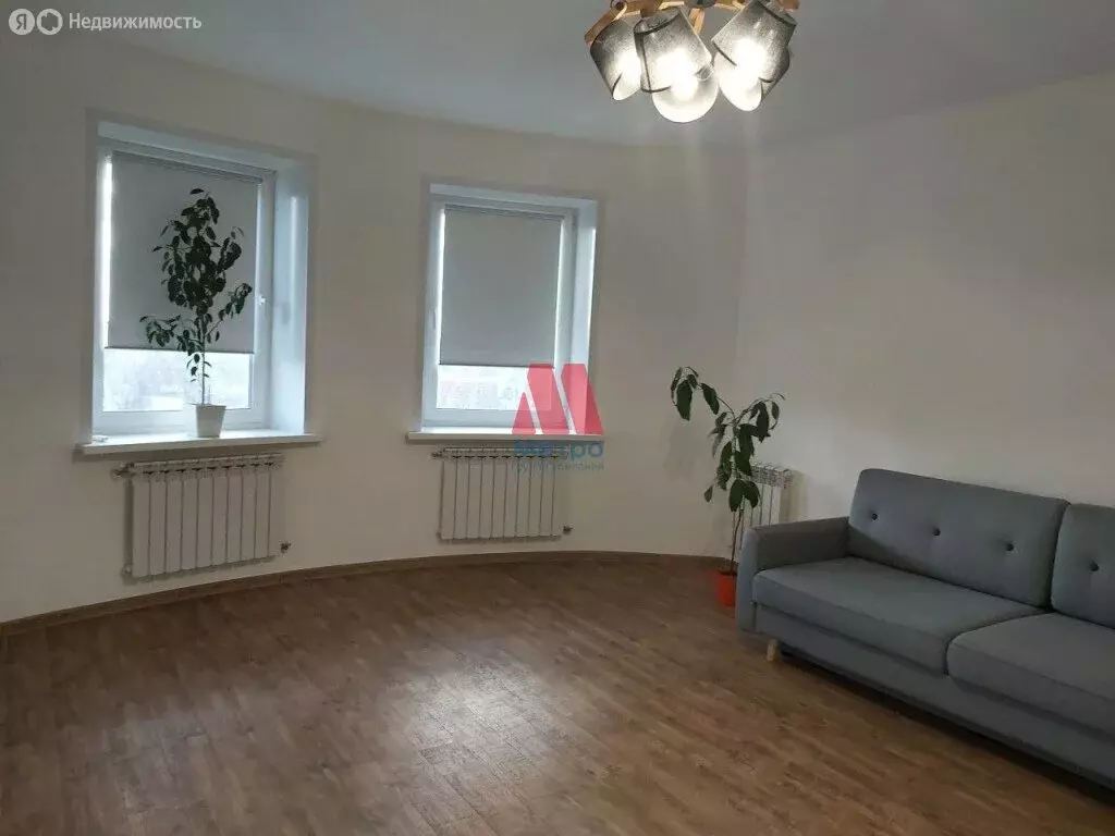 1-комнатная квартира: Ярославль, Приозёрная улица, 2 (50 м) - Фото 1