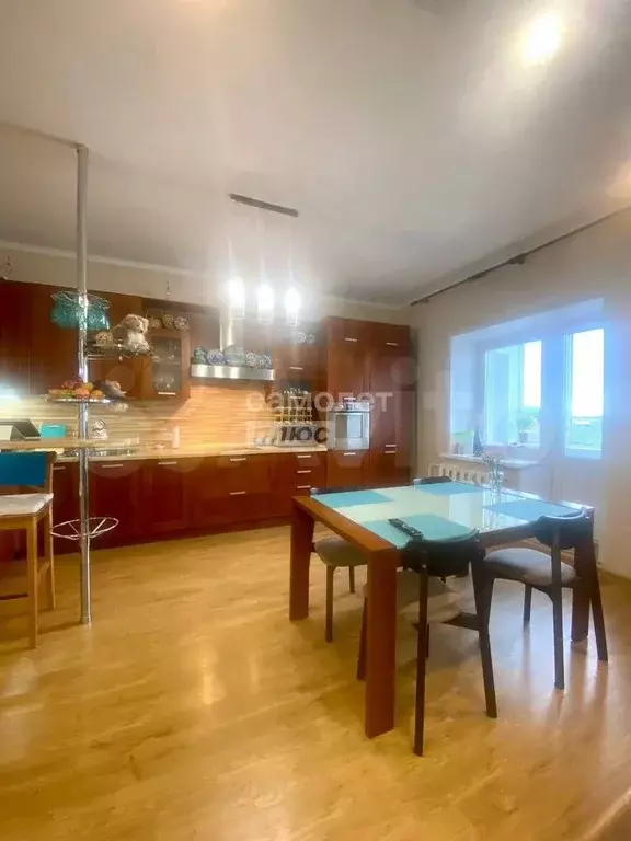3-к. квартира, 125 м, 5/5 эт. - Фото 1