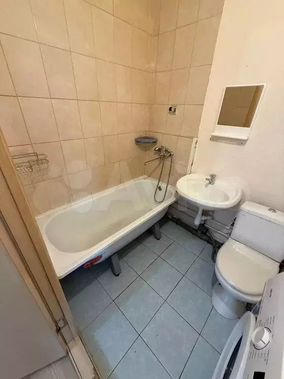 1-к. квартира, 40 м, 9/10 эт. - Фото 1