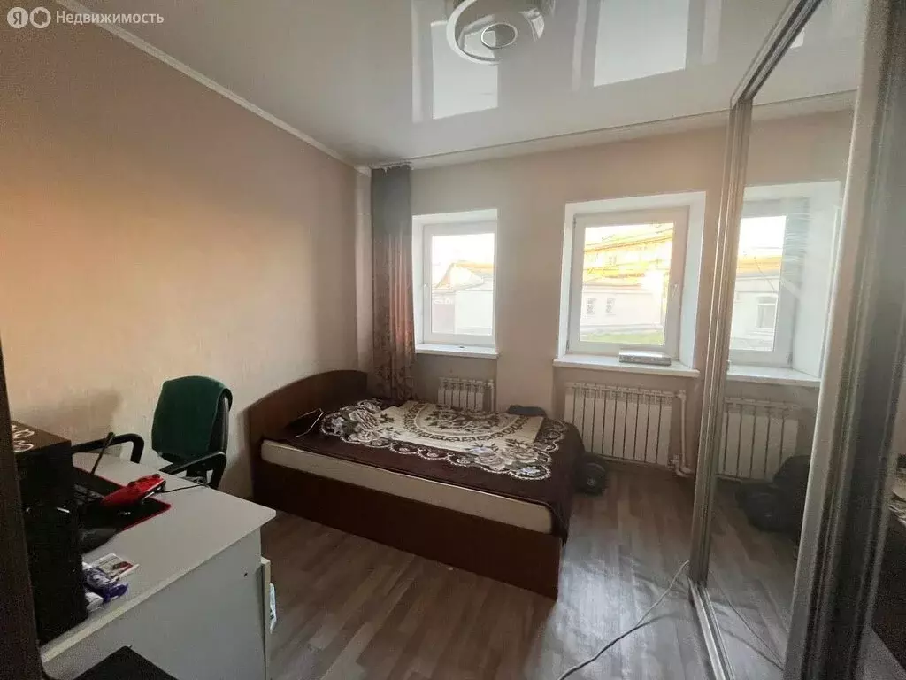 3-комнатная квартира: Симферополь, Малофонтанная улица, 9 (58 м) - Фото 1