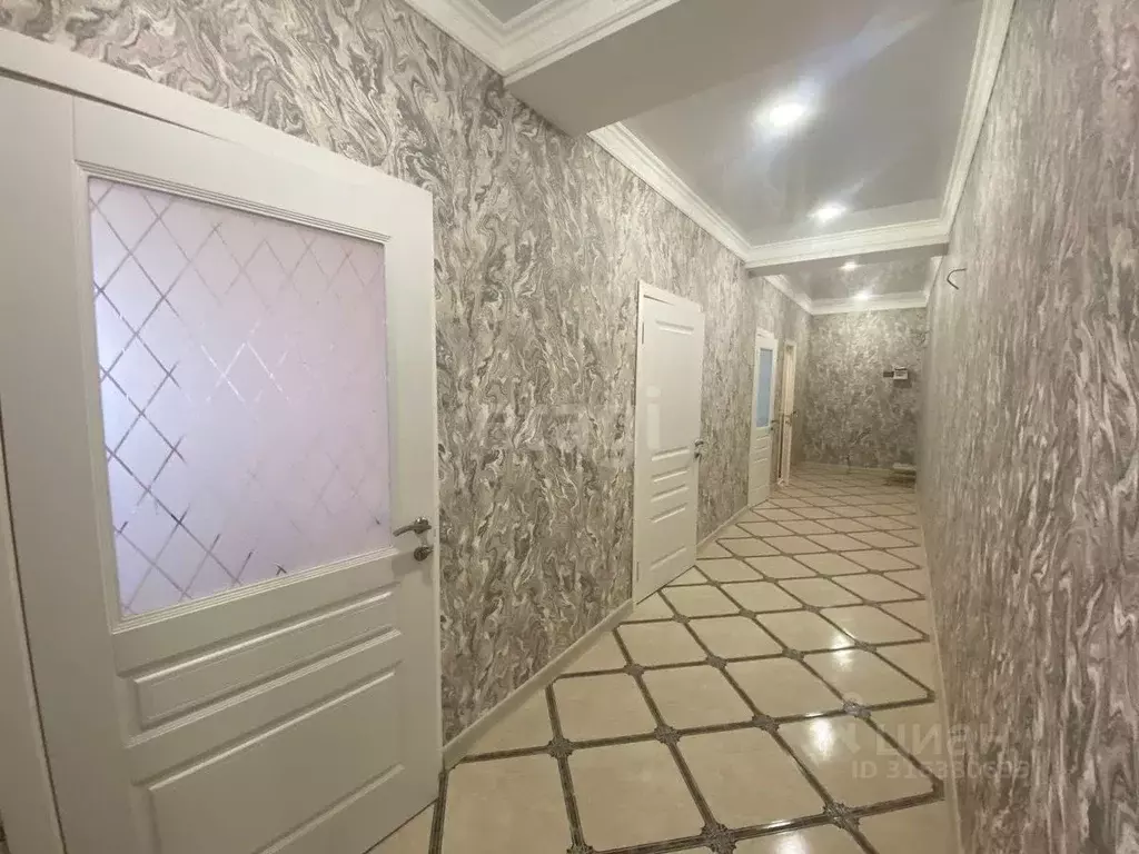 2-к кв. Ингушетия, Назрань Московская ул. (84.2 м) - Фото 0