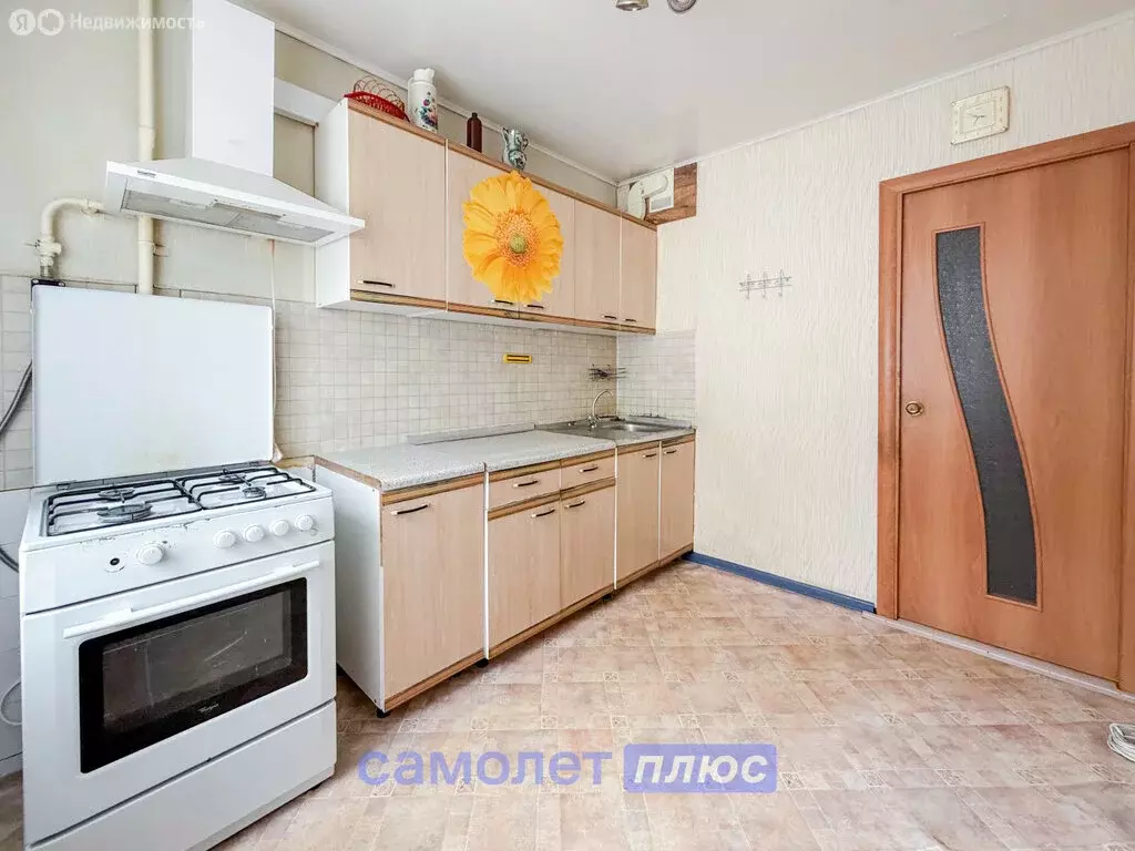 3-комнатная квартира: Чебоксары, улица Кадыкова, 36 (65.9 м) - Фото 2